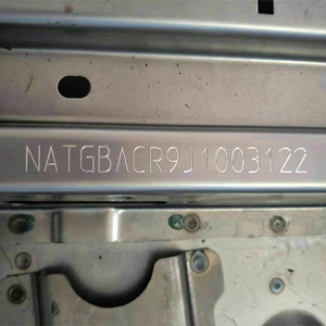 Marcador automático profesional para marcar barras metálicas con tres cilindros de sujeción para logotipos de marca en extremos de barras metálicas - Product Image 4