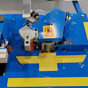 Máquina de Enchapado de Cantos con Alimentación Totalmente Automática, Máquina de Carpintería Especial para Líneas Curvas, Sellado y Reparación Pequeña - Product Image 4