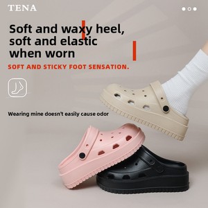 Sabots pour femmes à semelle épaisse, avec logo personnalisé, résistants aux odeurs, respirants, en EVA, imperméables, sandales de plage d'automne pour femmes enceintes 2026 - Product Image 5