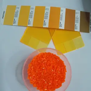 प्लास्टिक के टुकड़े उज्ज्वल पीले रंग के मास्टरबैच की कीमत प्लास्टिक रोब्लॉक चेतावनी संकेत