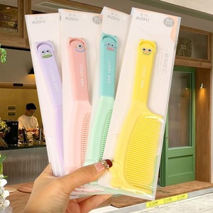 Peine para el cabello Alshu, diseño de dibujos animados, plástico ligero para uso diario, colores variados - Product Image 1