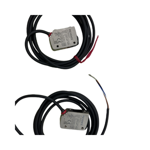 Sensor Fotoeléctrico Reflectante Cuadrado KEYENCE LR-ZB250AP, Tipo de Cable de 250 mm, Distancia de Detección, con un Año de Garantía - Product Image 4