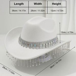 Chapeau de cowboy en feutre pour femme avec grande pampille en strass et pierres précieuses, idéal pour les mariages et les fêtes - Product Image 3