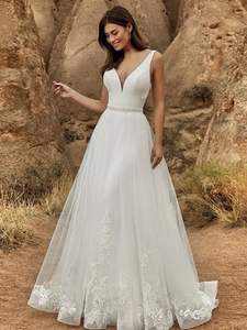 Robe de <span class=keywords><strong>mariée</strong></span> en <span class=keywords><strong>combinaison</strong></span> longue à col en V profond avec jupe amovible, robe de <span class=keywords><strong>mariée</strong></span> en dentelle et tulle à dos nu, <span class=keywords><strong>pantalon</strong></span> sur mesure - Product Image 4