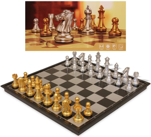 Juego de Ajedrez Magnético Plegable con Piezas Detalladas en Oro y Plata, Tablero Metálico Impreso, Ecológico y Portátil para Viajes - Product Image 1