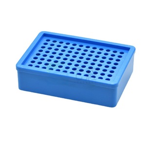 Estante para tubos de ensayo, caja de almacenamiento de laboratorio de plástico azul de 96 pozos para tubos de ensayo y tubos de centrífuga - Product Image 1