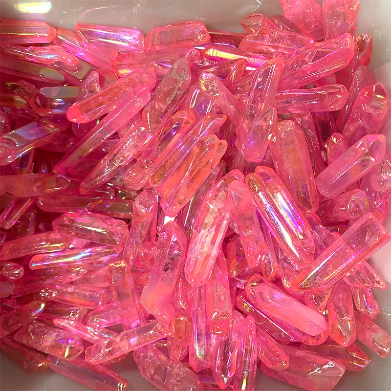 Großhandel rosa Aura Beschichtung Quarz Kristall Punkt Anhänger bunte Galvanik Bergkristall Zauberstab für die Dekoration