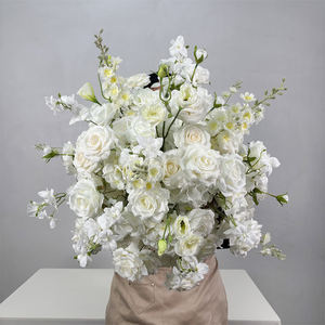 Boules de fleurs artificielles en soie faites à la main, réalistes et de haute qualité, personnalisées en usine, pour centres de table de mariage, blanches, longue durée - Product Image 3