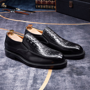 Mocassins pour hommes - Chaussures en cuir artisanales de haute qualité pour le travail et les soirées, rehaussantes, antidérapantes et respirantes - Product Image 2
