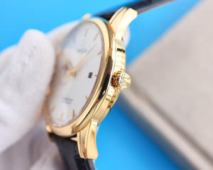 Reloj Mecánico de Alta Calidad, Resistente al Agua hasta 100 m, con Diseño de Sol, Luna y Estrellas - Product Image 4