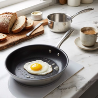 Batterie de cuisine en acier inoxydable 18/10 de qualité commerciale, 12 pièces, avec logo personnalisé OEM, compatible induction, fond à liaison par impact, comprenant une cocotte vapeur et une casserole