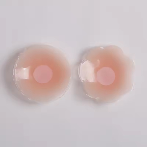 <span class=keywords><strong>Hot</strong></span> Selling Wasch bare undurchsichtige Silikon-Nippel abdeckung <span class=keywords><strong>Sexy</strong></span> BH-Extender Wieder verwendbare selbst klebende matte unsichtbare Brust abdeckung - Product Image 6