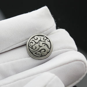 <span class=keywords><strong>กระดุม</strong></span>โลหะลายเมฆมงคล ขนาด 15 มม. ทำจากโลหะผสมสังกะสี แบบเกลียว สำหรับตกแต่งกระเป๋าหนัง เข็มขัดหนัง และอานม้า - Product Image 4