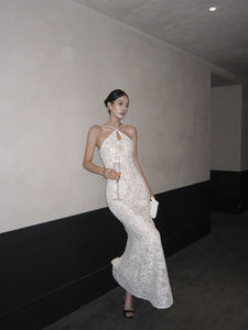 Robe en queue de poisson d'anniversaire à dos nu en dentelle pailletée de luxe légère jupe longue formelle légère conception de fronde française - Product Image 6