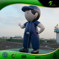 Modèle de policier gonflable géant Forme humaine Homme gonflable en plastique Figure d'air avec code QR