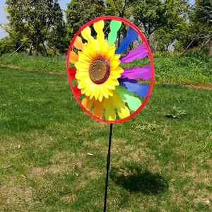 Vente en gros pas cher petits moulins à <span class=keywords><strong>vent</strong></span> magiques en métal en plastique arc-en-ciel pour abeilles vente décoration <span class=keywords><strong>de</strong></span> <span class=keywords><strong>jardin</strong></span> <span class=keywords><strong>moulin</strong></span> à <span class=keywords><strong>vent</strong></span> <span class=keywords><strong>de</strong></span> tournesol extérieur pour la maison - Product Image 1