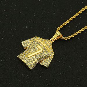 Collier pour homme 3D avec pendentif maillot de football 7, style hip-hop tendance, entièrement serti de diamants, vente en gros - Product Image 3