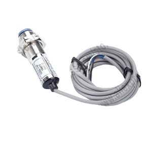 Capteur photoélectrique Sick OpTEX CDD-40N M18 à sortie NPN pour détection industrielle - Product Image 1