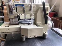Machine à coudre à point de chaînette 12 aiguilles 4412P, multi-usages, à cylindre, état neuf, prix de gros, caractéristiques et utilisation