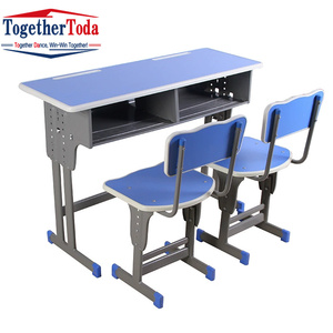 Muebles de Madera Infantil, madera <span class=keywords><strong>doble</strong></span>, Aula primaria, uso para adolescentes, niños, estudio, <span class=keywords><strong>escritorio</strong></span> escolar y juego de sillas, juego de sillas de <span class=keywords><strong>escritorio</strong></span> para estudiantes - Product Image 1