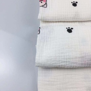 Tissu lavé au sable imprimé en mousseline <span class=keywords><strong>de</strong></span> <span class=keywords><strong>gaze</strong></span> double couche froissée en <span class=keywords><strong>coton</strong></span> léger 216828 pour la couverture <span class=keywords><strong>de</strong></span> literie et <span class=keywords><strong>de</strong></span> vêtements <span class=keywords><strong>de</strong></span> bébé garçon - Product Image 4