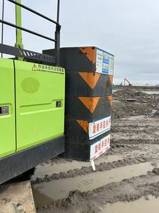 Grue sur chenilles Zoomlion d'occasion de haute qualité, 85 tonnes, ZCC850V, flèche de 46 m, garantie de 3 mois, excellent état, bon état de la boîte de vitesses/compétences du moteur - Product Image 3