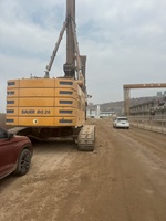 Foreuse rotative d'occasion Bauer BG26 d'Allemagne, modèle 2021, pour pieutage et forage hydraulique 0086 18117060100