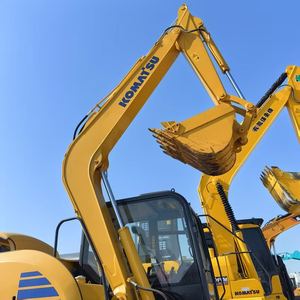 รถขุดขนาดเล็ก Komatsu PC70 7 ตัน คุณภาพสูง ของแท้จากญี่ปุ่น รุ่นปี 2022 เครื่องยนต์ เกียร์ ปั๊ม มอเตอร์ ผ่านการทดสอบและตรวจสอบแล้ว - Product Image 1