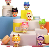 Vente en gros de nouvelles boîtes mystères en PVC avec mini personnages mignons, série de garçons coquins de dessins animés, boîtes mystères, décorations de bureau créatives