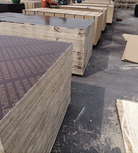 Haute qualité 12mm 15mm 18mm Combi Core <span class=keywords><strong>bois</strong></span> <span class=keywords><strong>bois</strong></span> Construction extérieure coffrage Marine Film face coffrage contreplaqué - Product Image 5