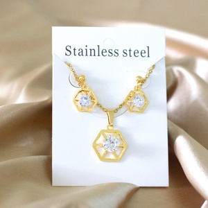 Conjuntos de Joyería al por Mayor: Collar, Pendientes y Anillo de Acero Inoxidable con Diamantes para Mujer, Ideales para Regalo - Product Image 2