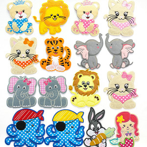 Dessin animé brodé 3D patchs paillettes grandes appliques de <span class=keywords><strong>chenille</strong></span> thermocollantes pour les vêtements de poitrine personnalisés pour enfants - Product Image 1
