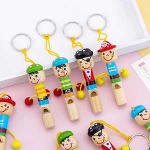 Sifflet en bois peint à la main en forme de petit homme, pendentif pour enfants, vente en gros - Product Image 3
