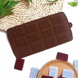 Bán Buôn Hoa Thư Hình Dạng Vuông Silicone Ice Khay Khuôn Sô Cô La Kẹo Bánh Làm Công Cụ Cấp Thực Phẩm Bé Silicone Khuôn Mẫu - Product Image 5