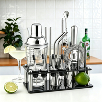 Ensemble de shaker à cocktails en verre professionnel avec support en acrylique noir, kit de barman en acier inoxydable 17 pièces pour bar à domicile, cadeaux pour hommes