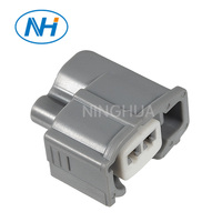 Conector de cable sellado hembra Sumit 6189-0611 de 2 pines para inyector de combustible Hilux con sensor de golpes TOYOTAT 90980-11875