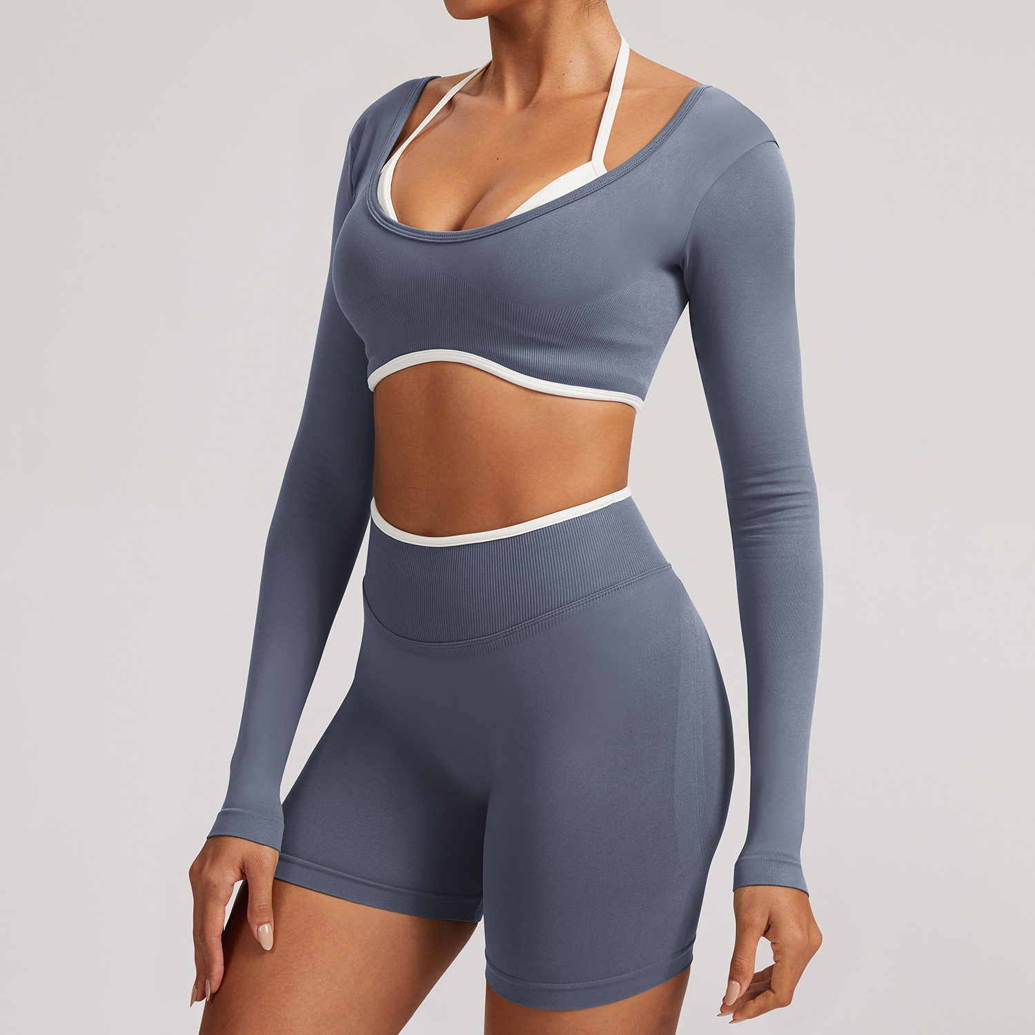 Gris glace (chemise manches longues et short)