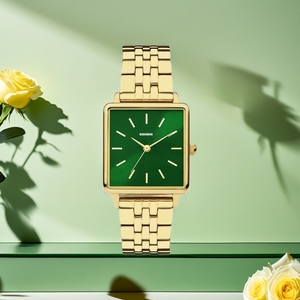 Montre de Luxe à Quartz pour Femme, Carrée 28.5*35.8mm, Plaqué Or 14K, Bracelet en Acier Inoxydable, Logo Personnalisé, Fournisseur ODM Chine - Product Image 4