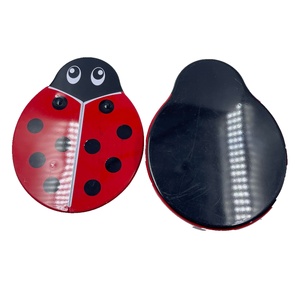Caja Metálica de Almacenamiento con Forma de Escarabajo, Reciclable, de Hojalata, con Diseño Alternado Rojo y Negro, Marca HZ, Modelo HZ-370, para Regalo, Empaque Personalizado - Product Image 5