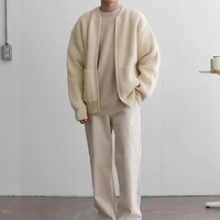 Maßgefertigter 100% Polyester V-Ausschnitt Winter-Pullover Reißverschluss-Tasche Jacke Herren Strickware Lässige Einfarbige Langarm-Strickjacke