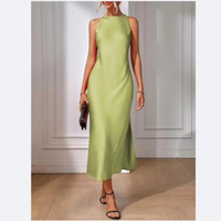 Robe midi élégante en satin à col halter pour femme, sans manches, moulante, robe de soirée formelle, tendance mode, robe de cocktail d'été