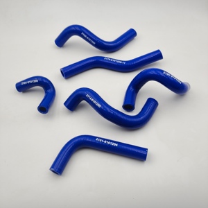 Tuyau en caoutchouc EPDM silicone automobile extrudé personnalisé OEM 21501-4M400 Chine pour système de refroidissement, couleur et taille personnalisables, gratuit - Product Image 1