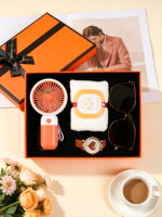 Coffret Cadeau Luxe Tout-en-un pour Femme : Ventilateur Portable Personnalisable, Montre Élégante et Accessoires – Idéal pour Elle