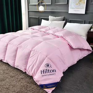 Hilton nhà sản xuất cung cấp kích thước đầy đủ tất cả các mùa khách sạn chần Comforter polyester sợi nhỏ Quilt - Product Image 2