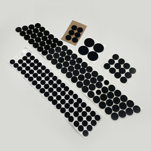 Patins en caoutchouc antidérapants ronds noirs autocollants en silicone pour absorption des chocs et isolation acoustique des pieds de meubles - Product Image 1