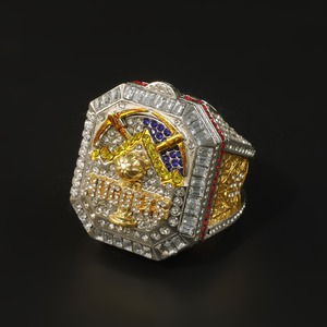 2023 <span class=keywords><strong>Denver</strong></span> Nuggets No. 2023 Anillo de Campeonato de <span class=keywords><strong>Jokic</strong></span>, 15 Anillos, Estilo Hip Hop, Aleación Chapada en Oro, Joyería de Moda para Fanáticos - Product Image 2