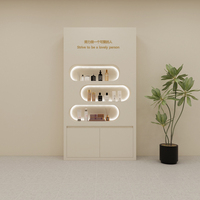 Vitrines de salon de beauté, présentoirs de salon de coiffure, bois laqué, contemporain, écologique, durable, sur mesure, chaussures, sac à main