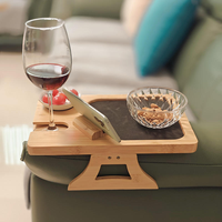 Table d'appoint pliable en bambou avec finition laquée, support de téléphone rotatif à 360°, plateau de rangement pour vaisselle et boissons, design moderne