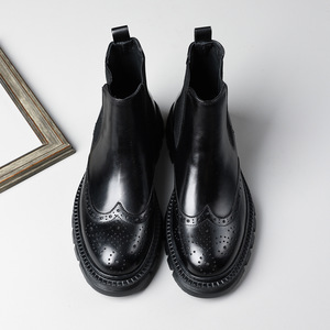 Chaussures en cuir léger et respirant pour homme, style décontracté et tendance, idéales pour l'extérieur et le business. - Product Image 4