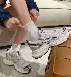 Calzado Deportivo Moderno para Hombre y Mujer, Transpirable, con Amortiguación, Suela Suave, Antideslizante y Antiolor - Product Image 3